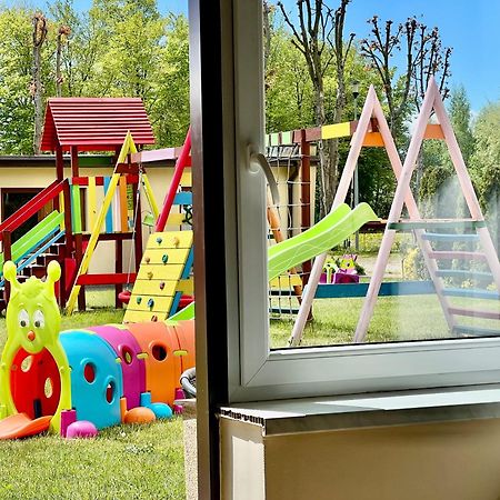 Osrodek Rodzinny "Pod Wydmami" Przy Plazy , Plac Zabaw , Rowery Sarbinowo Kültér fotó